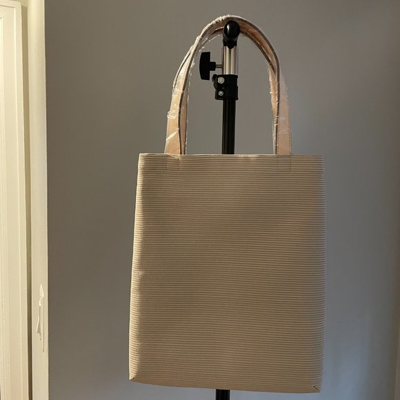 Chinese Silk Tapestry Small Tote NWOT - Picture 2 of 7